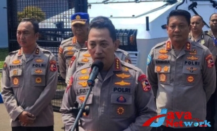 Kapolri Jenderal Polisi Drs Listyo Sigit Prabowo MSi Saat Memberikan Keterangan Pers