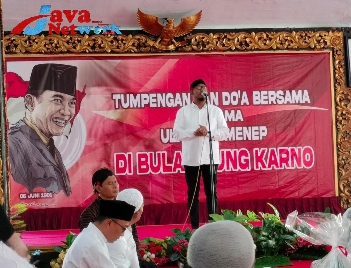 Bupati Sumenep Ra Achmad Fauzi, SH, MH Saat Memberikan Sambutan Pada Kegiatan Acara Tumpengan Doa Bersama Ulama Dan Masyarakat Di Bulan Bung Karno Di Pendopo Agung Keraton Sumenep