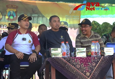 Dandim 0827/Sumenep Letkol Czi Donny Pramudya Mahardi, SE, MSi, Kapolres Sumenep AKBP Edo Satya Kentriko, SH, SIK, MH dan Camat Saronggi
