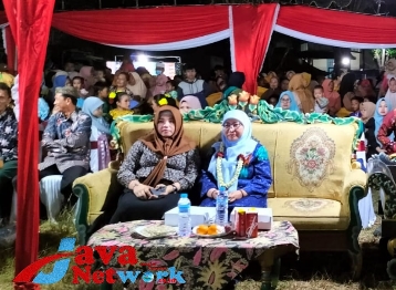 Wabup Sumenep Hj Dewi Khalifah, SH, MH, MPdi Saat Menghadiri Launching Asosiasi Tong Tong Kecamatan Kalianget (Atongket)