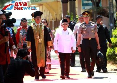 Wapres RI KH. Ma'ruf Amin Saat Tiba di Universitas Wiraraja Sumenep, Rabu (09/09/2023)