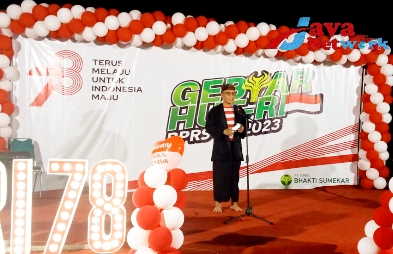 Dirut BPRS Bhakti Sumekar Sumenep Hairil Fajar, SE, MM Saat Memberikan Sambutan Pada Malam Gebyar HUT Kemerdekaan RI ke-78 yang digelar BPRS
