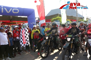 Sekretaris Daerah Kabupaten Sumenep, Ir Edy Rasyadi MSi Saat Melepas Peserta Gebyar Gowes Pasongsongan 2023