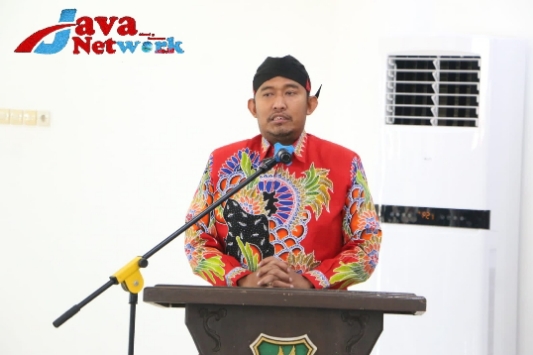 Bupati Sumenep Achmad Fauzi Wongsojudo, SH, MH Saat Hadiri dan Buka Program Jaksa Jaga Desa di Gedung Islamic Center Batuan, Kamis (31/08/2023).
