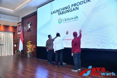 Bupati Achmad Fauzi Wongsojudo Didampingi Dirut BPRS Bhakti Sumekar Sumenep Launching Program Tabungan Ukhuwah