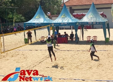 Laga Perdana Tim Bola Voli Pantai Putri Sumenep Raih Kemenangan Telak di Porprov Jatim ke-VIII