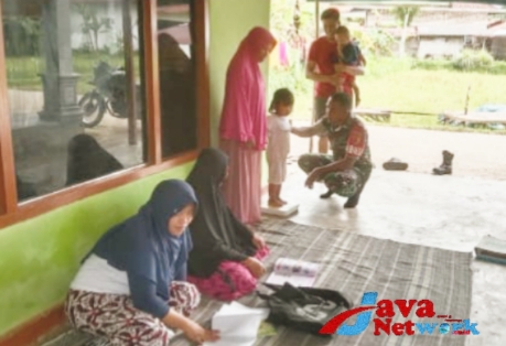 Babinsa Koramil 0827/07 Guluk-guluk Aktif Lakukan Pendampingan Posyandu Di Wilayah Binaannya