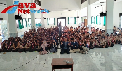 Kegiatan Psikoedukasi dan Focus Group Discussion KKNT UTM di Pondok Pesantren Nasyrul Ulum Aeng Kecamatan Bluto, Sabtu (16/09/2023)