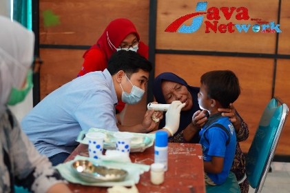 Wujud Kepedulian Kepada Masyarakat, IKA Unair Gelar Bakti Sosial Pengobatan Gratis, Minggu (08/10/2023)