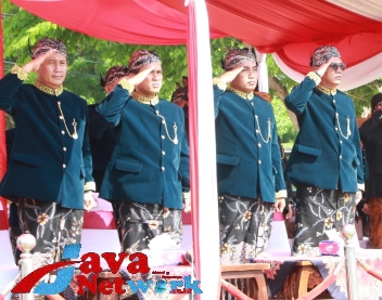 Dandim 0827/Sumenep Hadiri Upacara Hari Jadi Kabupaten Sumenep Ke-754, Selasa (31/10/2023)