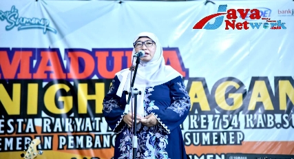 Wakil Bupati Sumenep Hj. Dewi Khalifah, SH, MH, MPdi Saat Memberikan Sambutan di Malam Puncak Acara Madura Night Vaganza 2023, Sabtu (04/11/2023) malam 