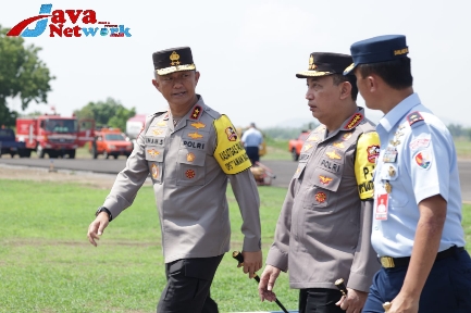 Kapolda Jatim Sambut Kedatangan Menko PMK dan Kapolri Gencarkan Penanaman 10 Juta Pohon