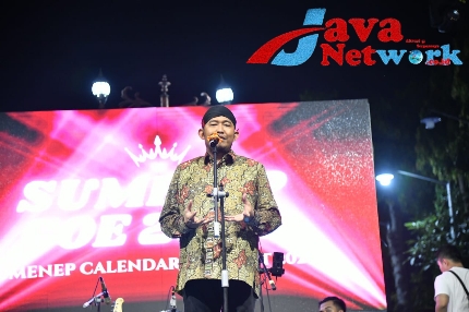Bupati Sumenep Achmad Fauzi Wongsojudo, SH, MH Saat Memberikan Sambutan Pada Kegiatan Launching Calendar Of Event 2024 di Sisi Timur Taman Adipura Sumenep, Sabtu (09/12/2023) malam