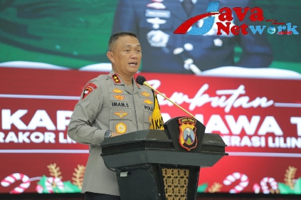 Kapolda Jatim Irjen Pol Drs Imam Sugianto, MSi Saat Memberikan Sambutan Pada Acara Rakor Lintas Sektoral Siapkan Skema Pengamanan Nataru, Jum'at (15/12/2023)