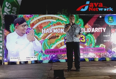 Kadisbudporapar Kabupaten Sumenep, Moh Iksan, Spd, MT Mewakili Bupati Achmad Fauzi Wongsojudo Saat Acara Sumenep Harmony To Sumenep, Jum'at (29/12/2023) malam.