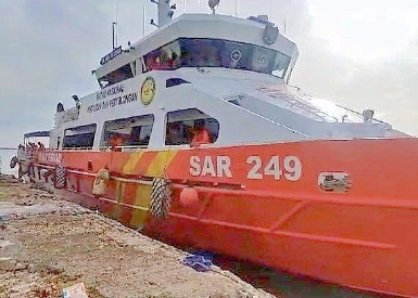 Kapal Tim SAR Gabungan