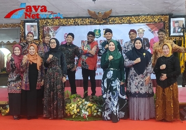 Foto Bersama Kapolres Baru dan Lama Bersama Forkopimda Sumenep di Pendopo Agung Keraton Sumenep, Kamis (11/01/2024) malam