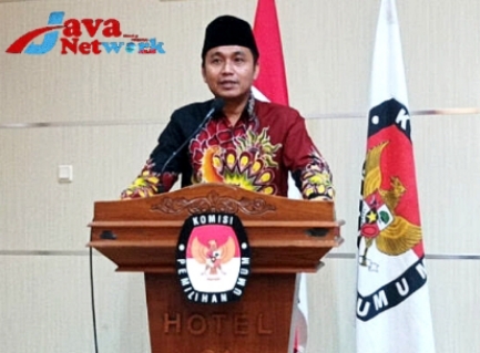 Ketua KPU Sumenep, Dr. Rahbini, MPd