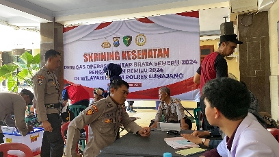 Polda Jatim Beri Bantuan Kesehatan Untuk Petugas KPPS dan Pam Pemilu, Rabu (14/02/2024)