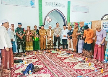 Ciptakan Kamtibmas Aman dan Damai Jelang Pemilu 2024, Polsek Prenduan dan MUI Pragaan Gelar Cooling System dan Deklarasi Damai, Selasa (06/02/2024)