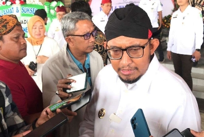Bupati Sumenep Achmad Fauzi Wongsojudo SH, MH Saat Dikonfirmasi Awak Media