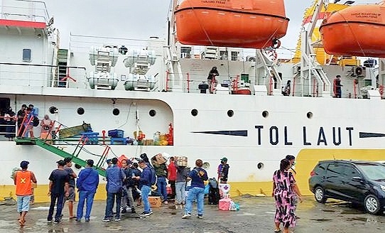 Suasana Pelabuhan Kalianget Sumenep