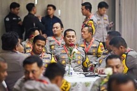 Kapolres Sumenep AKBP Henri Noveri Santoso, SH, SIK, MM Saat Menghadiri Rakor Operasi Ketupat Semeru 2024 di Gedung Mahameru Polda Jatim, Rabu (27/03/2024)