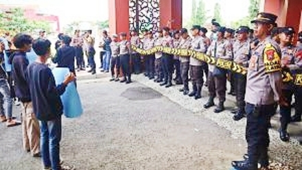 Polres Sumenep Lakukan Pengamatan Aksi Unras Petrus