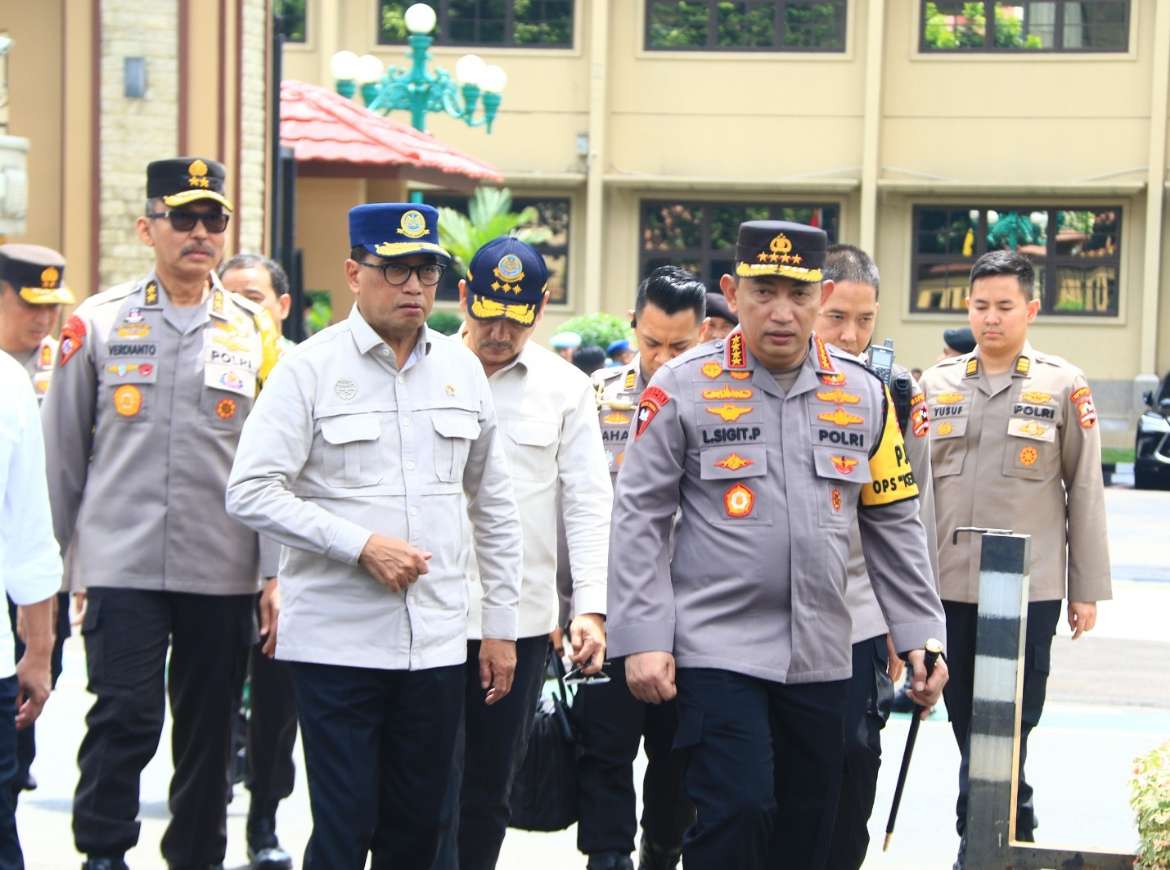 Pastikan Keamanan Arus Balik Lebaran, Kapolri Patroli Udara Jalur Tol, Senin (15/04/2024)