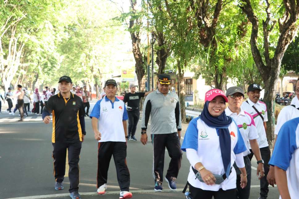 Kapolres Sumenep AKBP Henri Noveri Santoso, SH, SIK, MM, Kajari Trimo, SH, MH dan Karutan Sumenep Ridwan Susilo, Amd, IP, MM Diacara JJS Yang Digelar Polres Sumenep, Jum'at (03/05/2024).
