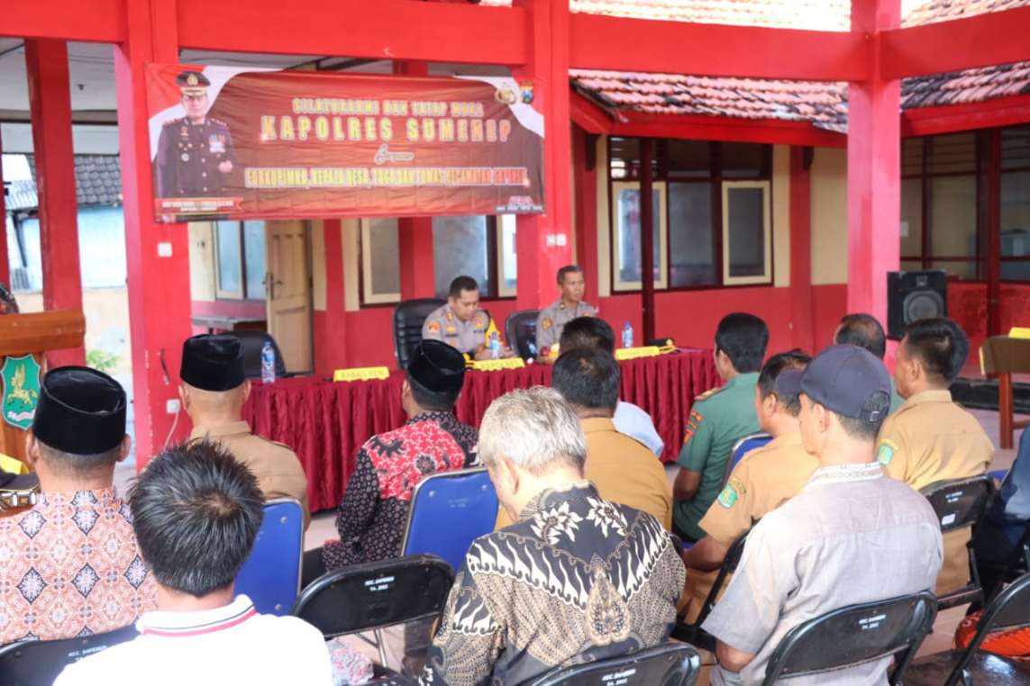 Tiba di Pulau Sapeken, Kapolres Sumenep Gelar Curhat Kamtibmas Disambut Antusias Kades dan Masyarakat