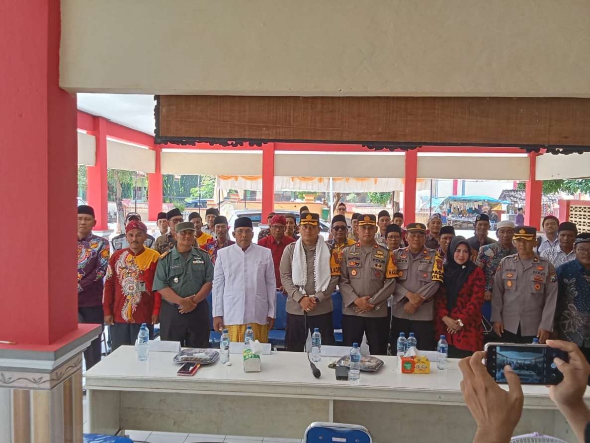 Kapolres Sumenep Lakukan Kunker ke Pulau Raas Serta Silaturahmi ke Forkompicam, Tokoh Agama, dan Tokoh Masyarakat, Kamis (30/05/2024)