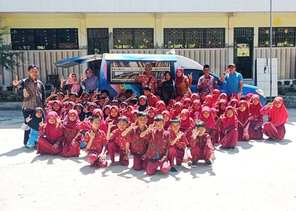 Gerakan Literasi di SDN Pakandangan Sangra, Susilawati, SPd : Motivasi Siswa Membaca dan Menulis