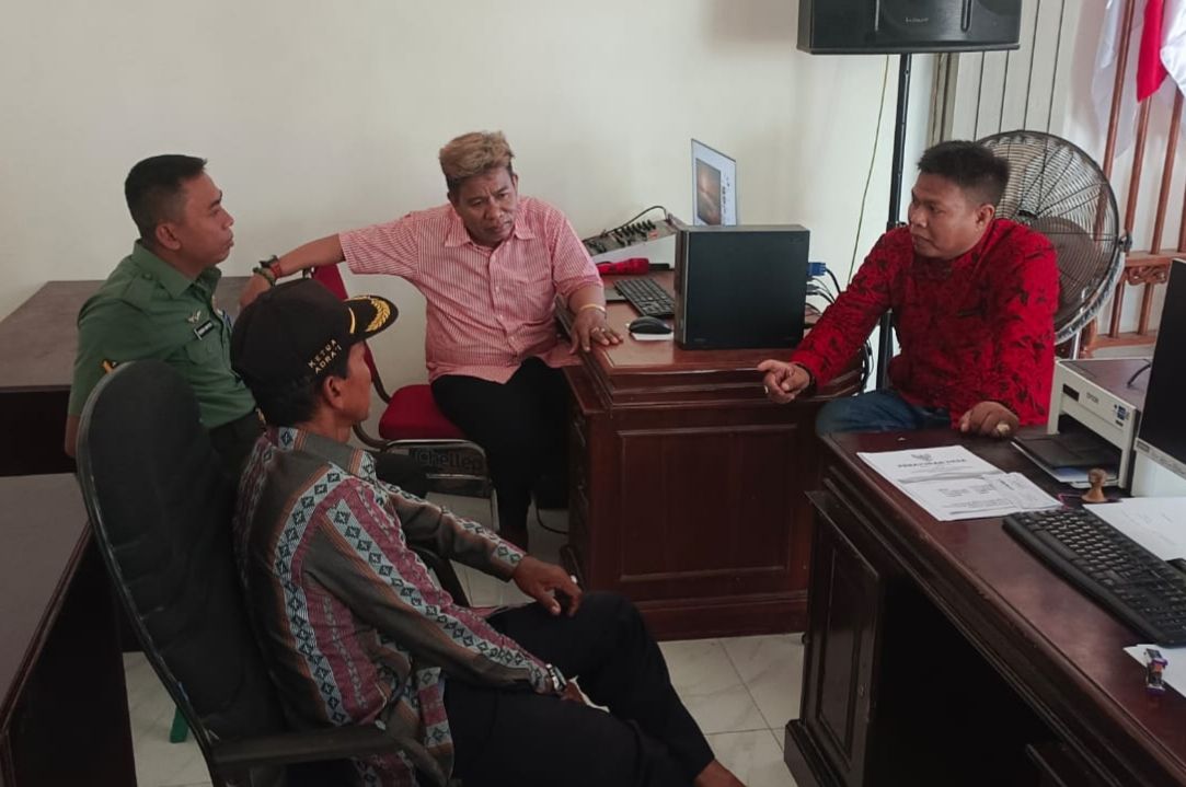 Pererat Sinergitas, Babinsa Karanganyar Komsos Dengan Perangkat Desa
