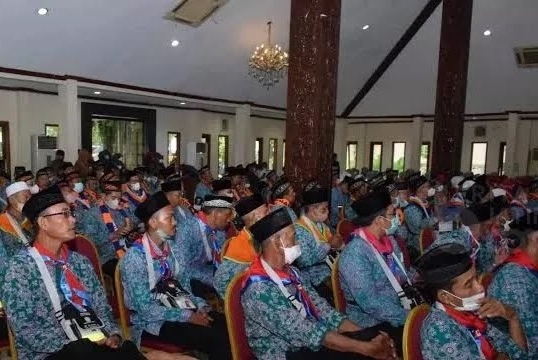 CJH Lansia Sumenep Jadi Atensi Khusus Petugas Kloter