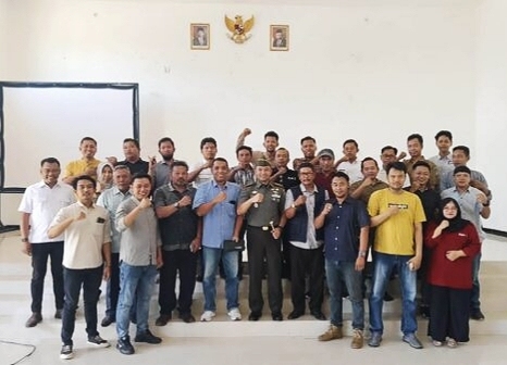 Kodim 0827/Sumenep Gelar Pembinaan Komsos dengan Awak Media di Aula Makodim Sumenep, Senin (10/06)2024)