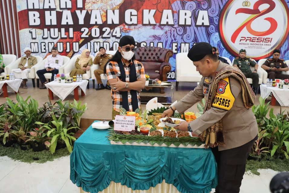 Tasyakuran HUT Bhayangkara ke-78 Polres Sumenep, Hadirkan Penceramah Kondang Gus Miftah, Senin (01/07/2024)