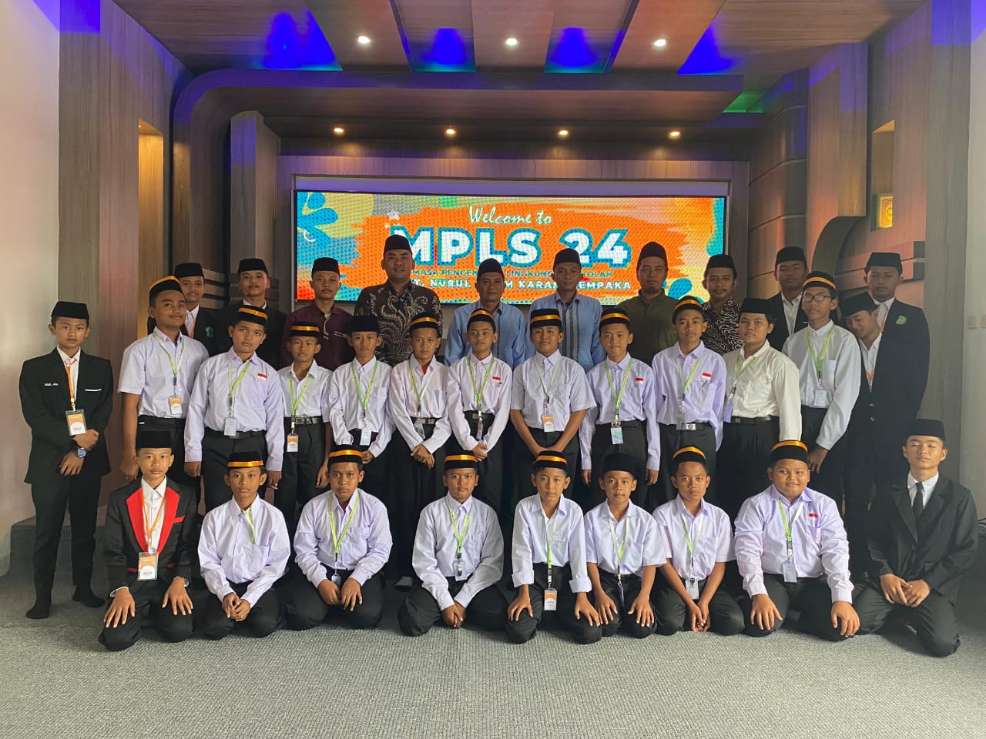 MPLS 2024, Kepala SMP Tahfidz Nurul Islam Karang Cempaka Bluto, Ingatkan Pentingnya Aplikasi Nilai Alquran dalam Kehidupan