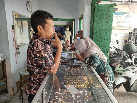 Toko Surabaya Milik Haji Alwan di Jalan Manikam Sumenep, Kamis (04/07/2024)