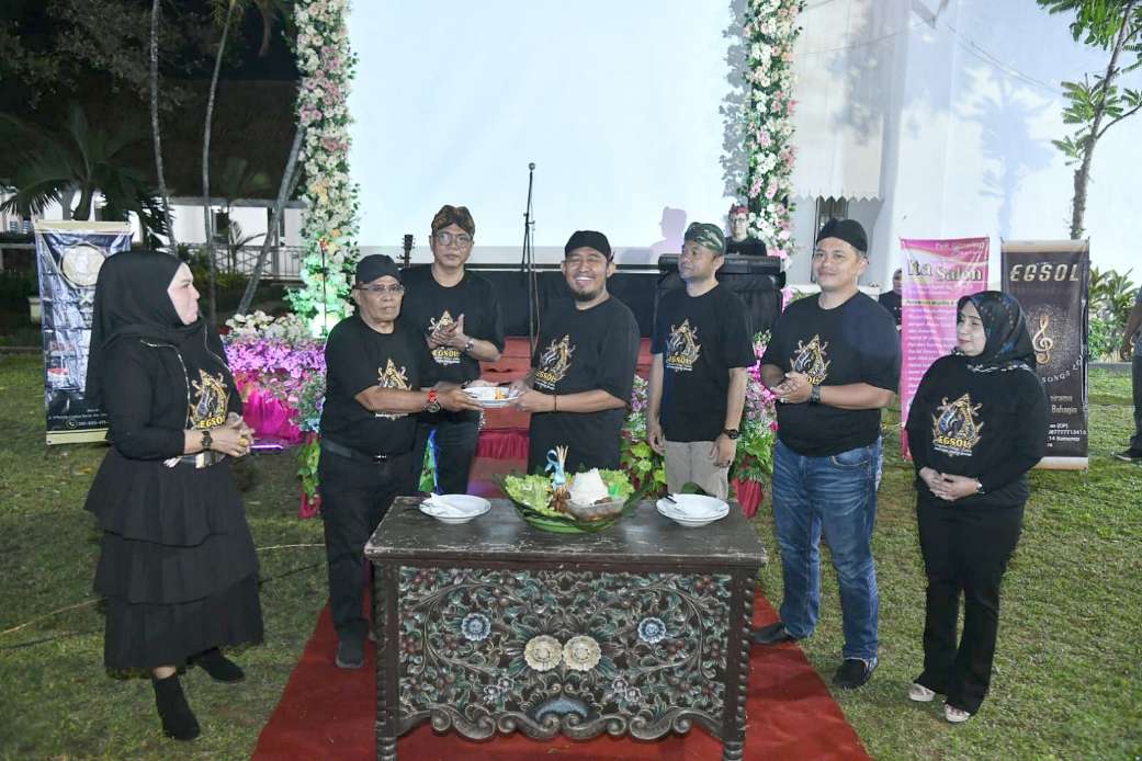 Gebyar Anniversary Evergreen Songs Lover ke-5, Bupati Fauzi Harapkan Engsol Jadi Pelopor Budaya