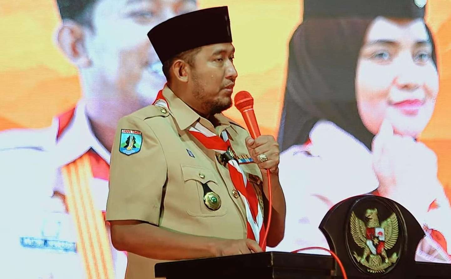 Bupati Sumenep Dr. H. Achmad Fauzi Wongsojudo, SH, MH Saat Memberikan Sambutan Saat Pembukaan Jambore Sumenep 2024 di Bumi Perkemahan Danur Wenda Desa Lobuk Kecamatan Bluto Kabupaten Sumenep, Kamis (01/08/2024) malam