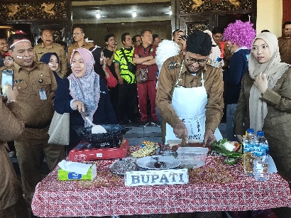 Bupati Sumenep Achmad Fauzi Wongsojudo Saat Diacara Lomba Memasak Antar Anggota Forkopimda Sumenep, Selasa (06/08/2024)