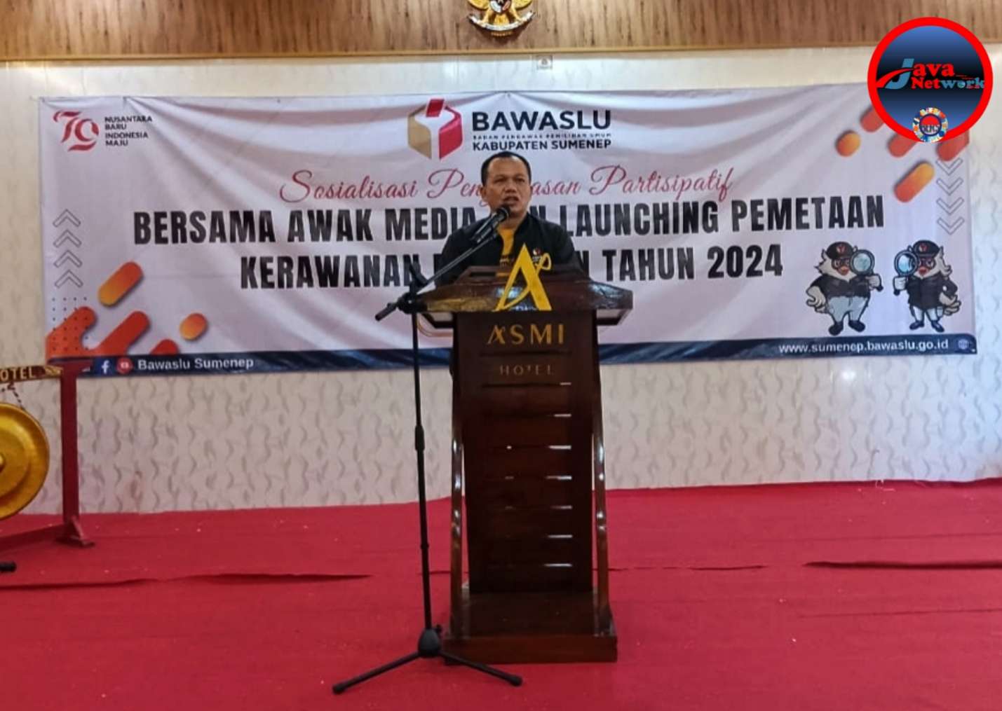 Ketua Bawaslu Kabupaten Sumenep, Achmad Zubaidi, saat menyampaikan sambutannya pada 
acara sosialisasi Minggu (18/08/2024)