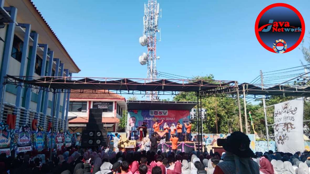 Dibuka dengan Potong Pita Ditutup Ucapan Basmalah, Dies Natalis SMAN 1 Sumenep Berlangsung Meriah. Sabtu (24/08/2024)