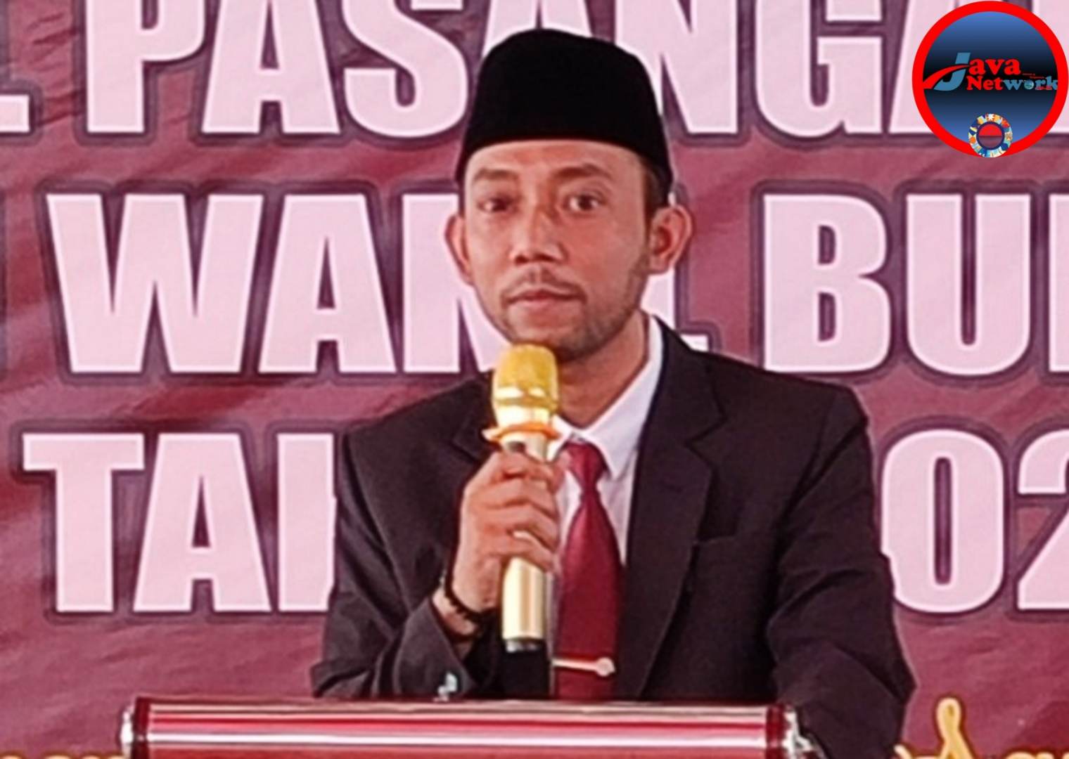 Ketua KPU Sumenep Nurussyamsi, SHi
