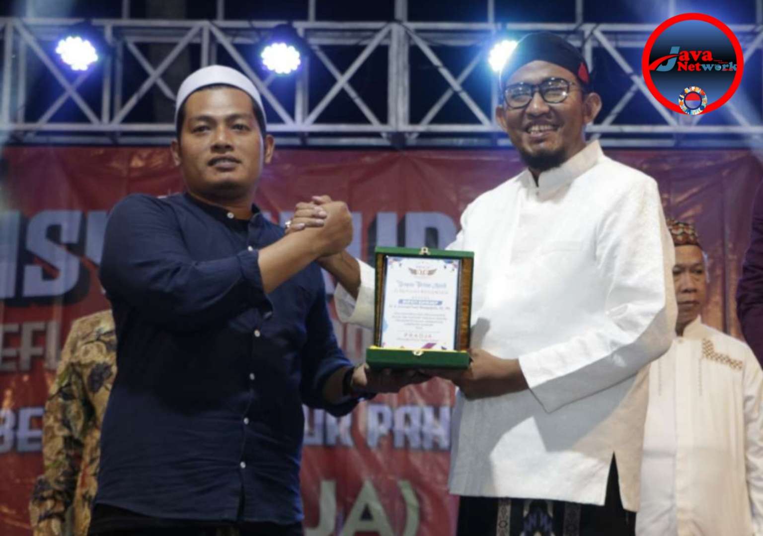 Komitmen Tuntaskan Jalan Poros Gapura Tengah - Tamidung, Pemuda Timur Dhaja Apresiasi Bupati Fauzi