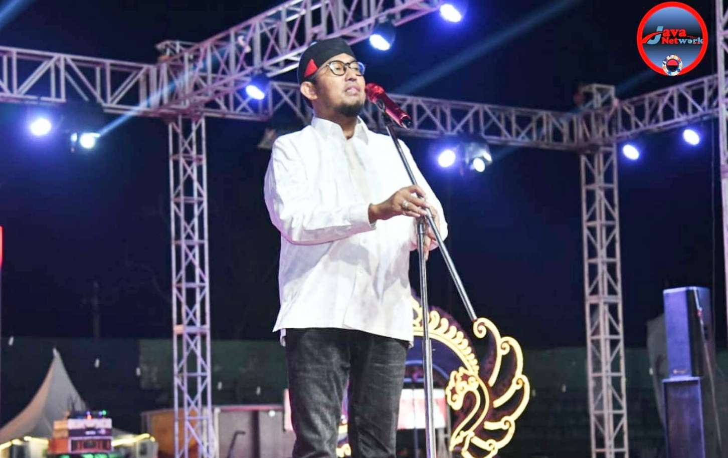 Bupati Sumenep Dr. H. Achmad Fauzi Wongsojudo, SH, MH Saat Memberikan Sambutan di Acara Madura Night Vaganza 2024