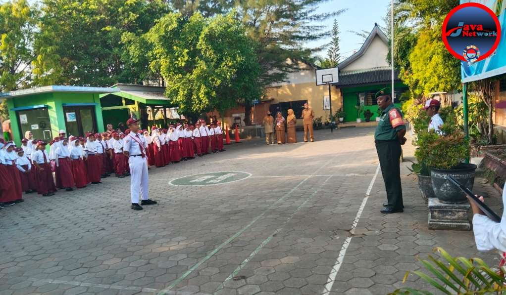 Batitu’ud 0827/01 Kota Menjadi Pembina Upacara di Sekolah SD