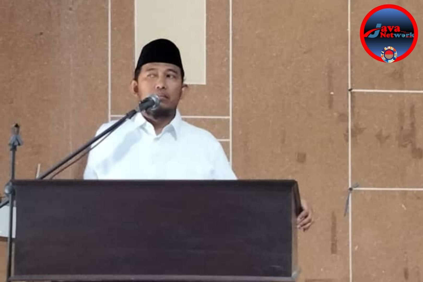 Dr. H. Achmad Fauzi Wongsojudo, SH, MH Saat Memberikan Sambutan di Acara Pengukuhan HNSI Sumenep