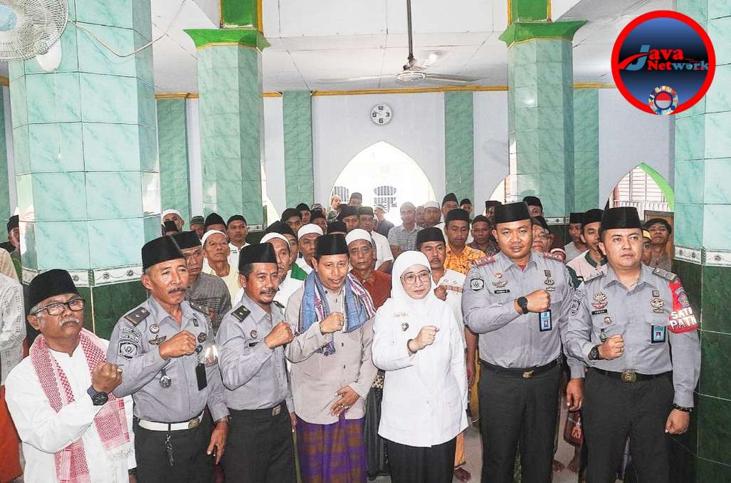 Foto Bersama Usai Acara Peringatan Maulid Nabi Muhammad SAW yang digelar Rutan Kelas IIB Sumenep 